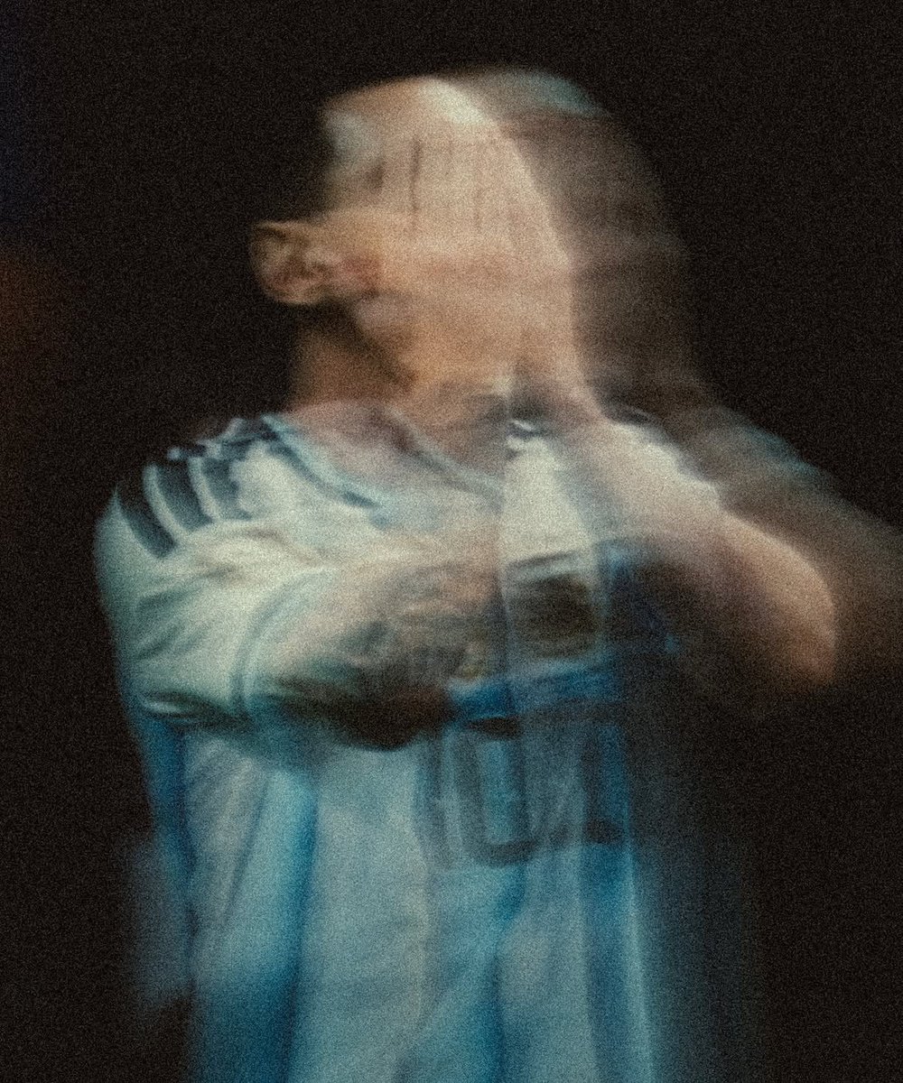 leomessidepree's tweet photo. do you get déja vu? https://t.co/LLN1o8kqO4