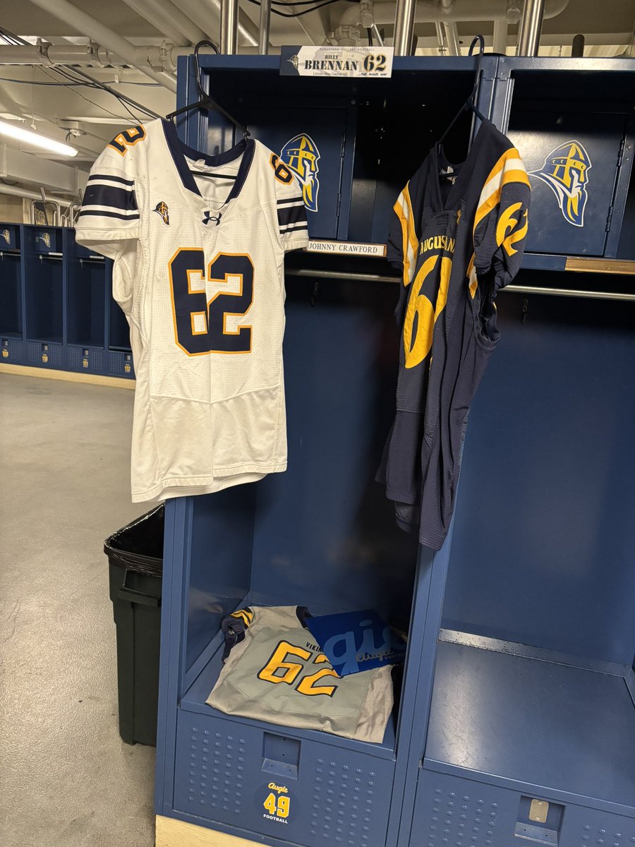 Billy_Brennan67's tweet photo. Had a great time at my @AugieILfootball visit last week! Thank you Coach @Coachragone for the awesome tour of campus! I really enjoyed getting to learn more about the program, the team, and the culture at Augustana. Looking forward to being back on campus! 
@LWC_KnightFB @EDGYTIM @DeepDishFB @PrepRedzoneIL @offsznbrand