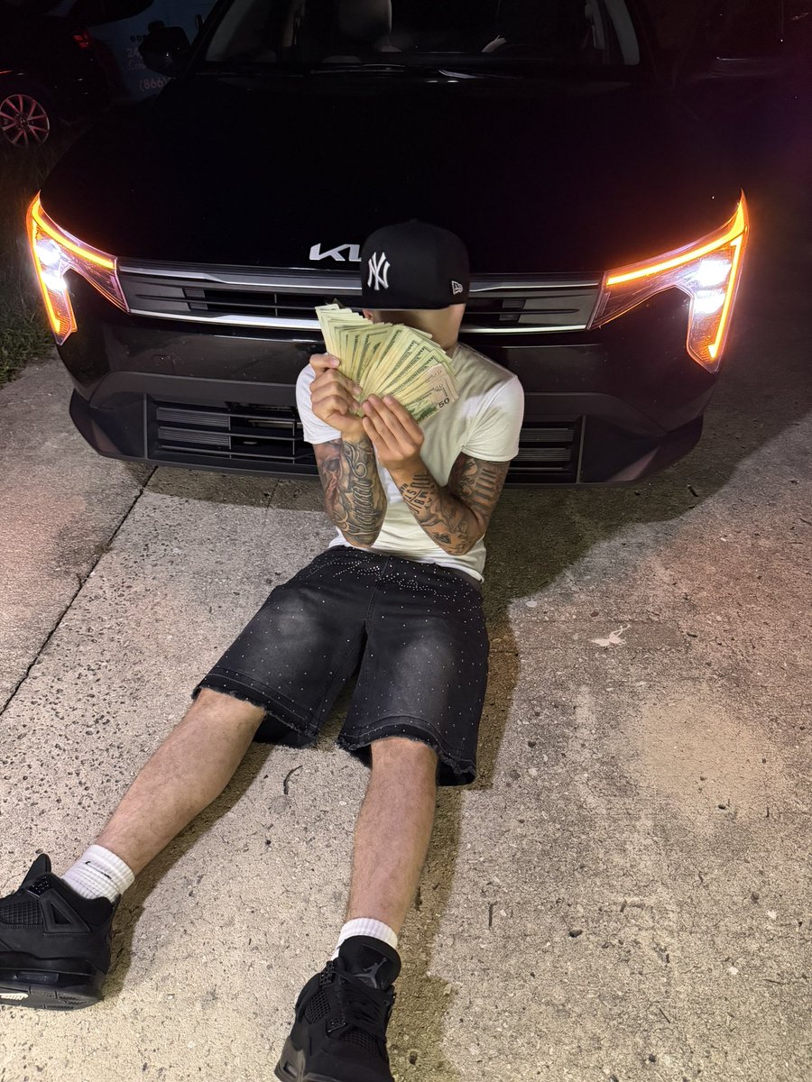 lpjayy0_'s tweet photo. How the hell imma leave my warriors and im smoking Durant ⛹🏽‍♂️ (three-five) https://t.co/Ahk7qAaWxC