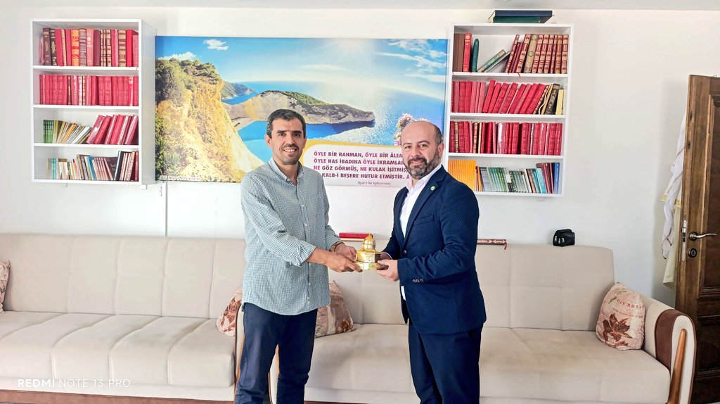 HudaParSamsun's tweet photo. İl teşkilatımız SAKEV yönetim kurulu başkanı Yunus Kılınç ve ekibini ziyaret etti. 
#HÜDAPAR
#SAMSUN https://t.co/DIdeq3LNfY