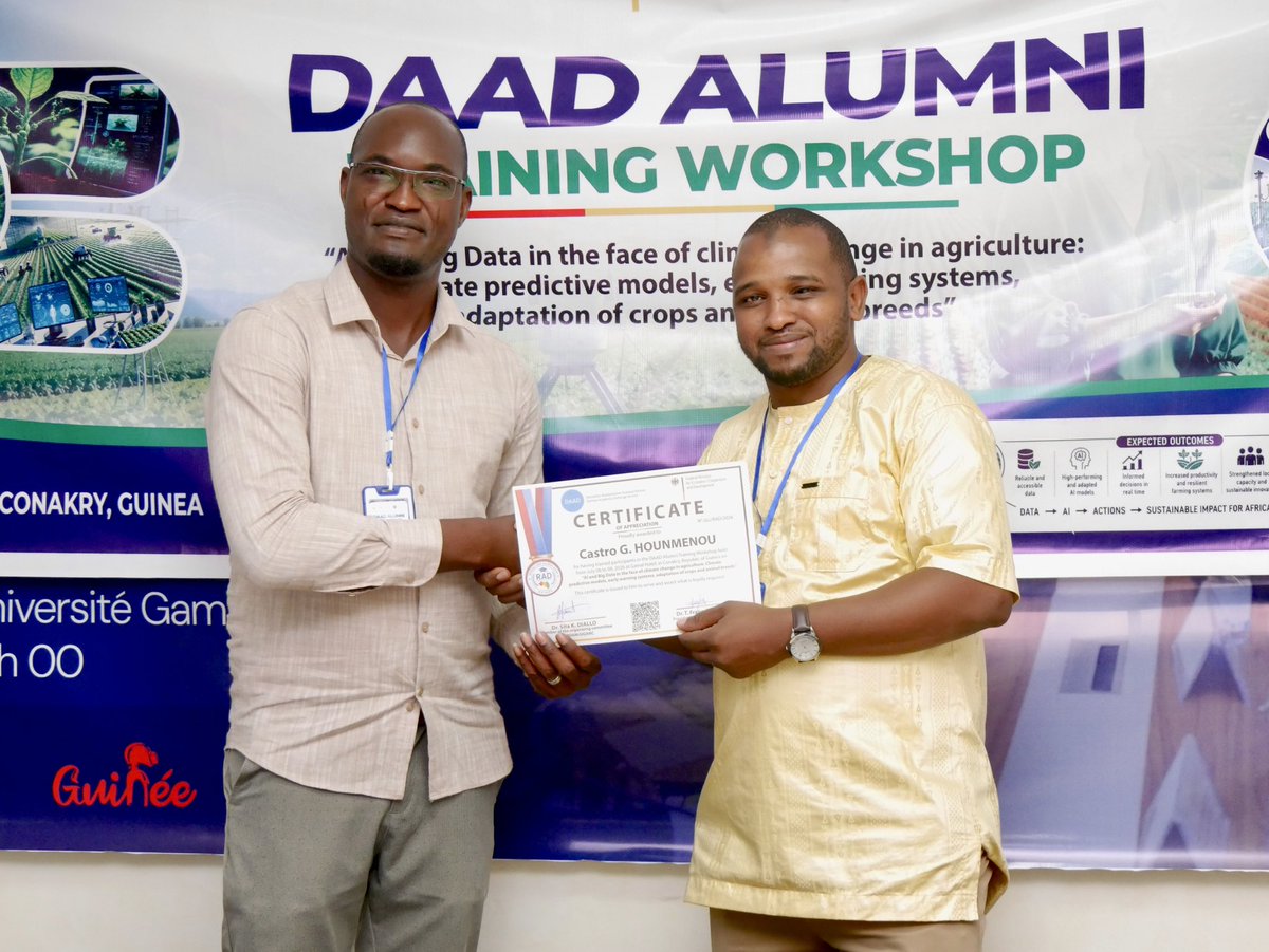 UGANC_Guinee's tweet photo. L’atelier régional sur l’IA, le Big Data et le changement climatique s’est achevé ce mardi à l’#UGANC. Trois jours d’échanges entre chercheurs, experts et anciens boursiers DAAD pour renforcer la résilience de l’agriculture africaine face au climat.
#TempleDuSavoir #MESRS #IA https://t.co/EKQywLSJk9