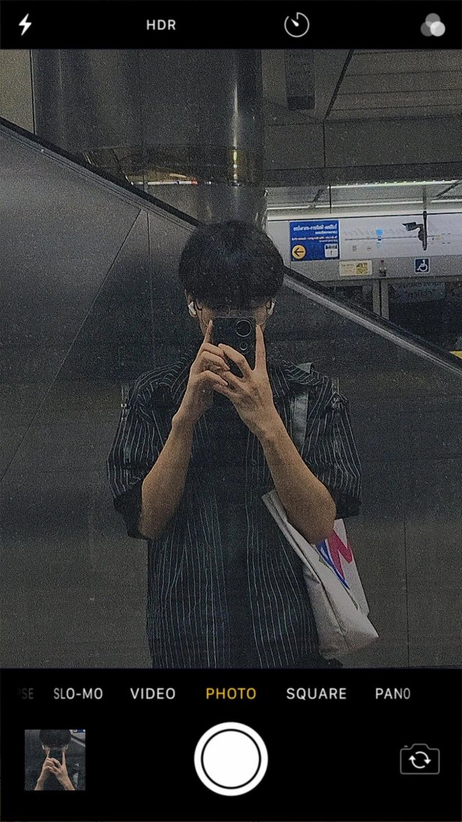 prettydonati's tweet photo. Nerd🤓 #rtxxdm https://t.co/RkabXeY72v