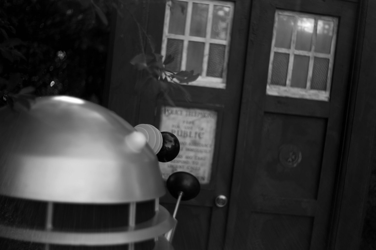 BMay102's tweet photo. ++INFORM BASE SECURITY THAT A FURTHER INTRUDER CRAFT HAS BEEN LOCATED++ https://t.co/Y5APSgP6M1