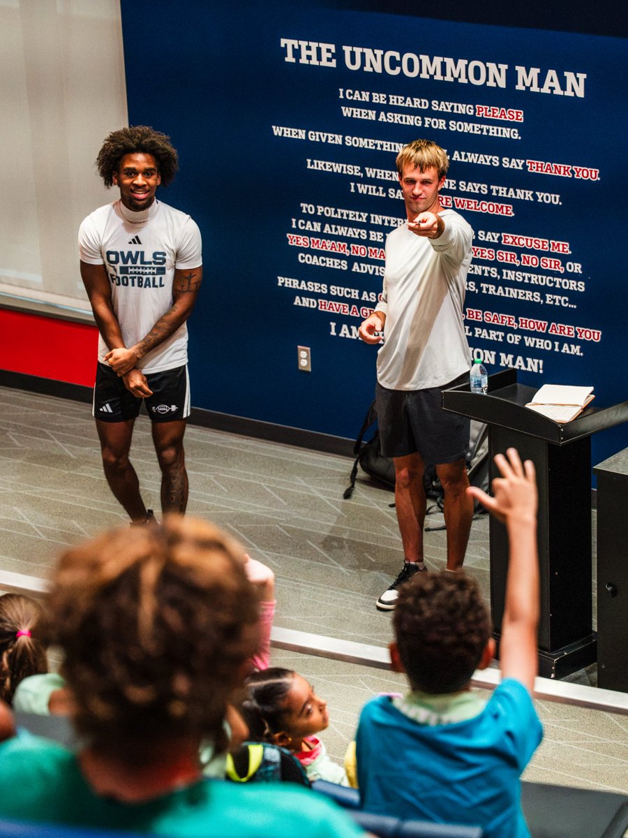 FAUFootball's tweet photo. Bigger than football🦉💙

Thanks to @YMCAofSPBC for spending the day with us!

#WIP🏝️ https://t.co/tjJOo7aXQt