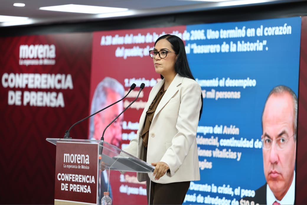 A_MontielR's tweet photo. En conferencia de prensa del @PartidoMorenaMx:

✅ Felicitamos a @miseleccionmx por su participación en el #Mundial2026.

✅ Destacamos los avances del Gobierno de nuestra presidenta @Claudiashein en salud, seguridad y economía, así como el Plan Michoacán.

✅ A 20 años del fraude electoral, se contrastaron los gobiernos de @lopezobrador_ y @FelipeCalderon, resaltando los resultados de la Transformación frente a un periodo marcado por la violencia.

✅ @AaronEnrGar, secretario nacional de #JóvenesDeMorena, anunció la convocatoria del Tercer Campamento Nacional de Formación Política.

✅ Informamos que las Asambleas Informativas en Defensa de la Transformación y la Soberanía Nacional continúan en todo el país.

#HumanismoMexicano
#PrimeroLosPobres