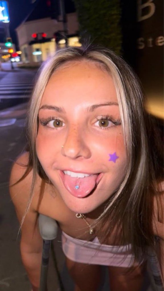 CF_MASTERvv's tweet photo. WHALES where ya at 🤤

I want some CRYPTO $ends 🐳

Make it happen lol🖕

Findom Catfish Manscam Nsfw Whalesub Scamgod Cuckold Drain https://t.co/AXf4O45eq9