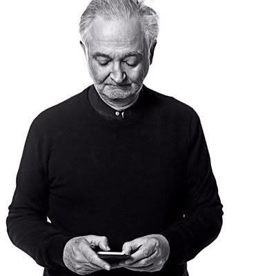 Pirouette15's tweet photo. Triste personnage 😬

Entre 1992 et 2000, j'ai croisé plusieurs fois Attali dans un cadre éditorial où il intervenait fréquemment. Dans ces années, le contexte du climat politique, social, sécuritaire et immigrationniste était assez "paisible". Mais Attali s'employait déjà à répandre le narratif de la société que lui et ses commanditaires prévoyaient pour les citoyens Européens. À l'époque, nous prenions cela plus pour une narration romanesque que pour une réalité tangible. Aujourd'hui en 2026, je mesure mieux la froideur glaciale que ce triste sir... parceque TOUT EST LÀ, SOUS NOS YEUX. 

C'était réellement leur plan 😈
Seren Dipity 

Jacques Attali : "A l'avenir il s'agira de trouver un moyen de réduire la population. Nous commencerons par les vieux, car dès qu'il dépasse 60-65 ans l'homme vit plus longtemps qu'il ne produit et il coûte cher à la société. Ensuite les faibles puis les inutiles qui n'apportent rien à la société car il y en aura de plus en plus, et surtout enfin les plus stupides. Une euthanasie ciblant ces groupes; l'euthanasie devra être un instrument essentiel de nos sociétés futures, dans tous les cas de figure.

On ne pourra bien sûr par exécuter les gens ou faire des camps. Nous nous en débarrasserons en leur faisant croire que c'est pour leur bien. La population trop nombreuse, et pour la plupart inutile, c'est quelque chose d'économiquement trop coûteux.

Sociétalement, il est également bien préférable que la machine humaine s'arrête brutalement plutôt qu'elle ne se détériore progressivement. On ne pourra pas non plus faire passer des tests d'intelligence à des millions et des millions de gens, vous pensez bien ! Nous trouverons quelque chose ou le provoquerons, une pandémie qui cible certaines personnes, une crise économique réelle ou pas, un virus qui touchera les vieux ou les gros, peu importe, les faibles y succomberont, les peureux et les stupides y croiront et demanderont à être traités.

Nous aurons pris soin d'avoir prévu le traitement, un traitement qui sera la solution. La sélection des idiots se fera ainsi toute seule: ils iront d'eux-mêmes à l'abattoir."...