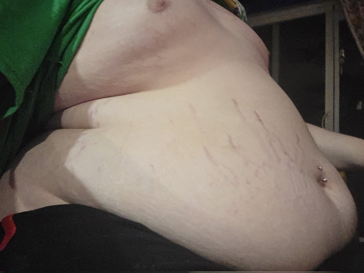 Big wobbly Moth (18+) tweet media