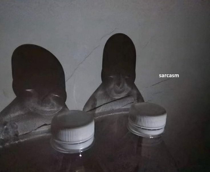 Esther_ug23's tweet photo. My water bottles at 3am☠️ https://t.co/VJ5sD62CVt