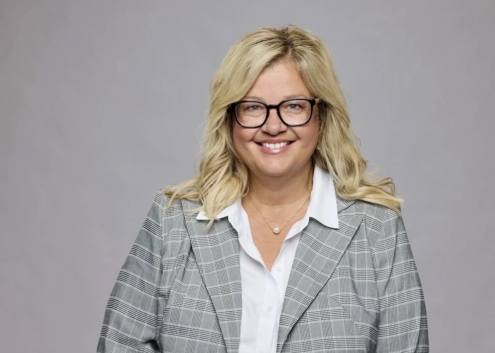 BBigBrotherBuzz's tweet photo. 🚨Angela Murray has officially moved into the #BB28 house!

The Big Brother 26 houseguest is back for another chance. #BigBrother #BigBrotherBuzz https://t.co/aeAEYsMUJZ