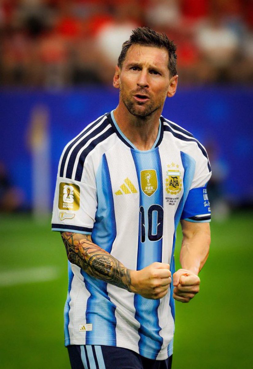 AtaqueFutbolero's tweet photo. 🇦🇷🐐 Lionel Messi se convirtió en el jugador con MÁS ASISTENCIAS en la HISTORIA DE LOS MUNDIALES (11).

Es, al mismo tiempo, el máximo goleador y asistidor histórico de la Copa del Mundo. ⚠️

Sin sentido. https://t.co/SSqsW1jBka