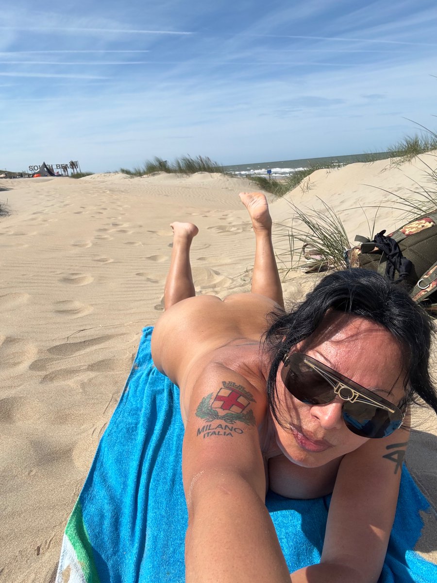 transexmiriam's tweet photo. I love Beach NUDIST Zandvoort AMSTERDAM https://t.co/U29UkhwOqn