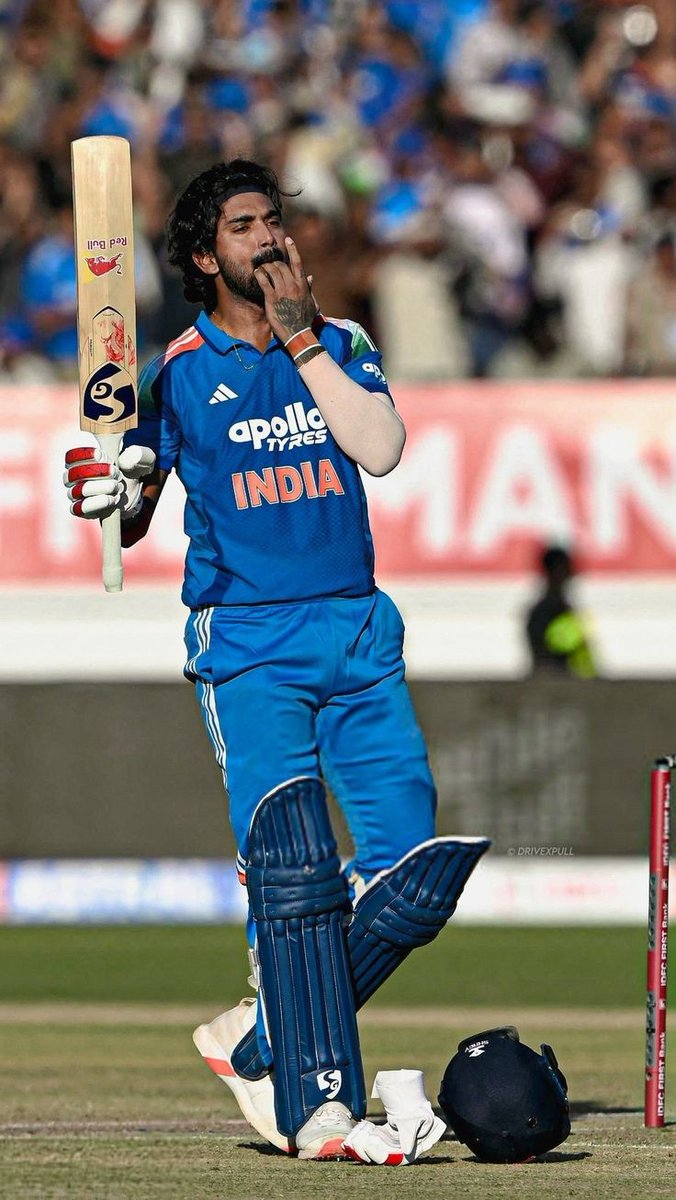 Jateenkumar14's tweet photo. Tbh kl rahul deserves a place in t20i in place of ishan or tilak .Now he is a much improved T20 player and can play according to pitch,handle pressure , anchor and finish the matches. After Virat he is the one who saved several collapses in ODI it's time to recall him 
#ENGVSIND https://t.co/31Kx0142Lg
