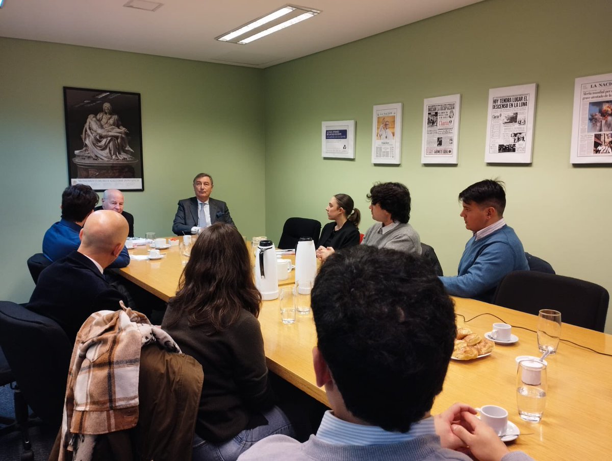 mai_uca's tweet photo. El jueves el MAI unió aula y cancillería 🌏
Embajador Grippo y Ministro Olivares (ISEN) + Embajador Suárez Salvia en vivo desde China.

Diplomacia argentina, de cerca.

#MAI #Diplomacia #ServicioExterior #RelaciónArgentinaChina https://t.co/Go2j6PFjNV