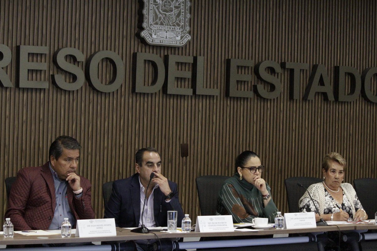 larevista_unica's tweet photo. #CongresodelEstado || 📷🧵8

@CongresoPue @AguadePuebla @JosefinaM_G @LupitaVargasMx @MauCespedesP @FedrhaSuriano @MariaDeLaBarrda @juliomiguelhg @DelfinaPozosV @xelariannah @Esther_Mtz04 @rafamicalco @luceroCarreraT 

#fotogalería #galeríaúnica #Puebla #agua #comparecencia

#fotos: Miguel Ángel Huerta @Titomino #único 📸