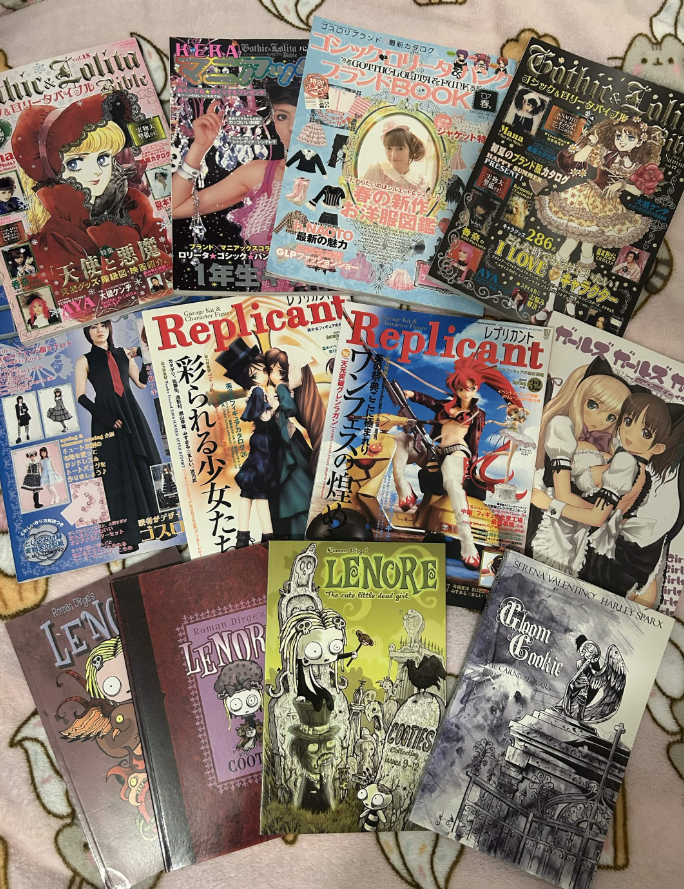 valarkspur's tweet photo. insane haul from an old comicbook store. everything was on sale https://t.co/EsTknWofjW