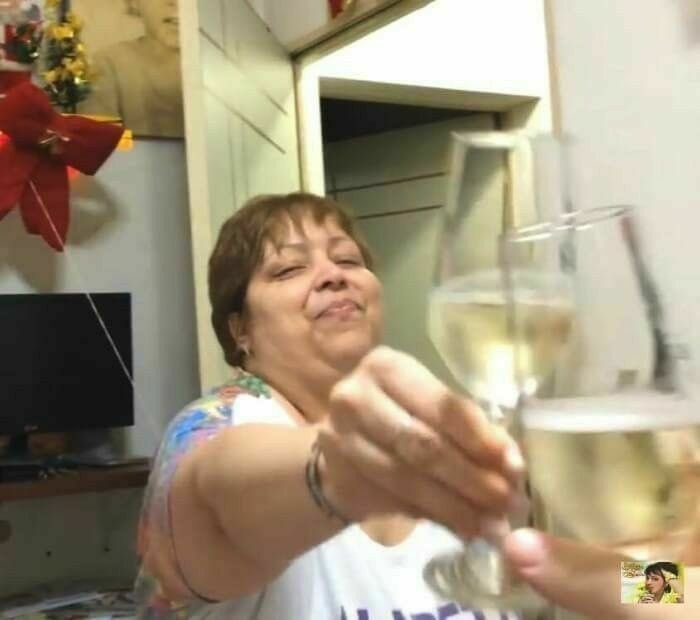 Danilo_Grisoste's tweet photo. @choquei tomara que c4ia um m3teor0 nesse B4r https://t.co/uAiQUZXFyj