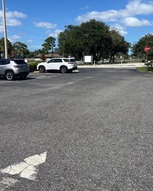 MokenaLotClean's tweet photo. Looking good starts outside.
#curbappeal #parkinglotmaintenance #walkwaymaintenance #sidewalksweeping #propertyupkeep #groundsmaintenance #propertymanagementservices #littercleanup #portering #outdoormaintenance https://t.co/WvyPMdK89X