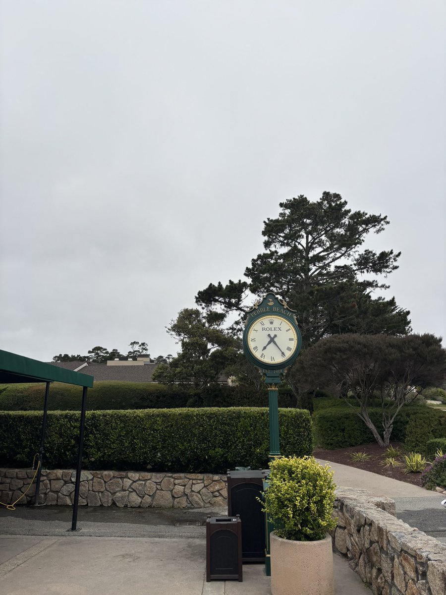 User2253519's tweet photo. T100 week comes to an end at Pebble Beach. Par on Hole 7 for Chip #proper #t100 https://t.co/0XwnX2C1QT