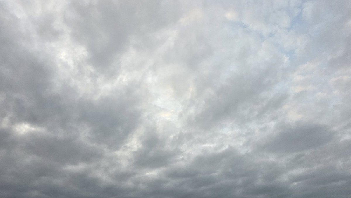 heropay1's tweet photo. せっかくの休みなのにスッキリしない朝😫 https://t.co/Iu8shShCxK
