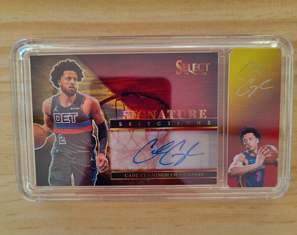 Anthoneal49's tweet photo. Y'a vraiment rien de mieux que les BESKARD de chez Cardslabel pour mettre en valeur ces cartes. 🔥 https://t.co/Dthr7P00DS