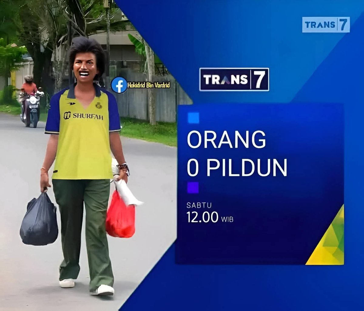 ColiPalmer's tweet photo. @michael1235313 @AyahErik1919 @FahmiAgustian pelanggaran dari hongkong, kena bolanya dulu baru kaki, kecuali kena kaki dulu baru pelanggaran, gini kalo ngetik sambil nyooli, idola sama fans sama² idioot😂😂😂 https://t.co/2dCvu3cQ0T