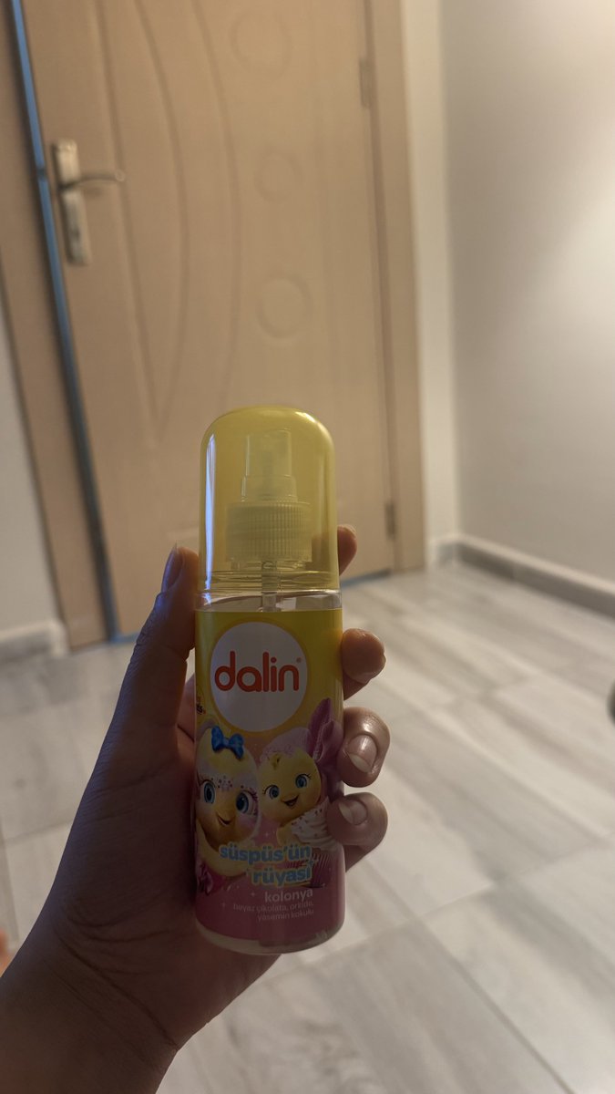 mutlubi_yulaf's tweet photo. Denediklerim arasında en iyisi tam bir  prenses kokusu geç keşfettiğime bi tık üzgünümm  #reklamdeğil https://t.co/yigXyjzgmd