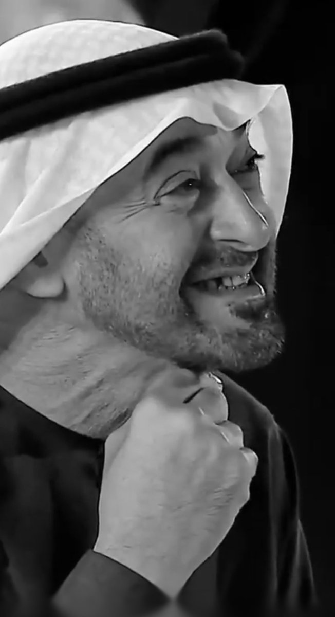 mos7ad's tweet photo. مشاهير العالم العربي من اعلاميين وسياسي��ن وغيرهم لا يملكون أي خيار عندما تأتي التوجيهات من الحكومة الاماراتية ، خصوصا اذا كان الامر متعلق بفضائح كفيله بإنهاء حياتهم .

المنازل والاموال والتسهيلات لهم في امارة دبي لم تعطى الا لمثل هذه الايام ، فلا تستغرب مما تراه حتى تعرف السبب. https://t.co/9O7GEA6gnF
