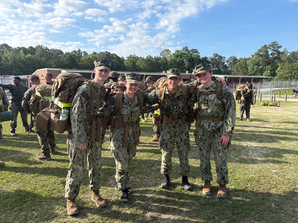 U.S. Naval Academy tweet media