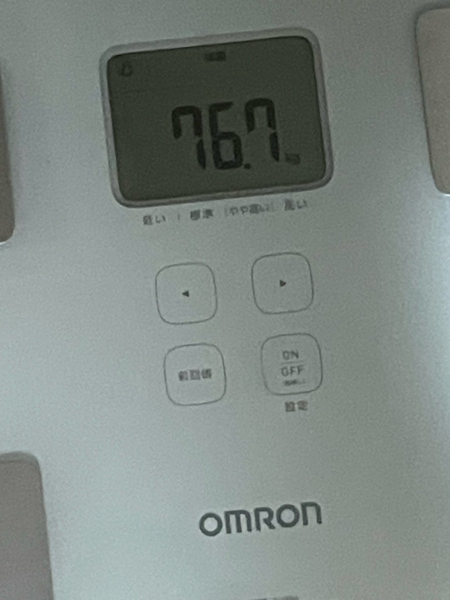 okioki88888's tweet photo. 糖尿病測定
次回検査8/27
マンジャロ5mg6本目
今日の体重
76.7kg➖100g https://t.co/kFEmASUoHt