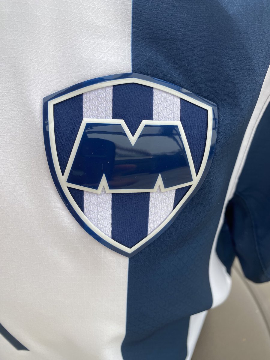 jera_suarez's tweet photo. El nuevo jersey de @Rayados 26/27, a detalle.

-Para el uniforme de local, el Short es azul🟦 y se mantienen las medias rojas 🧦🔴

@somos_FOX https://t.co/3zazTmn2SC