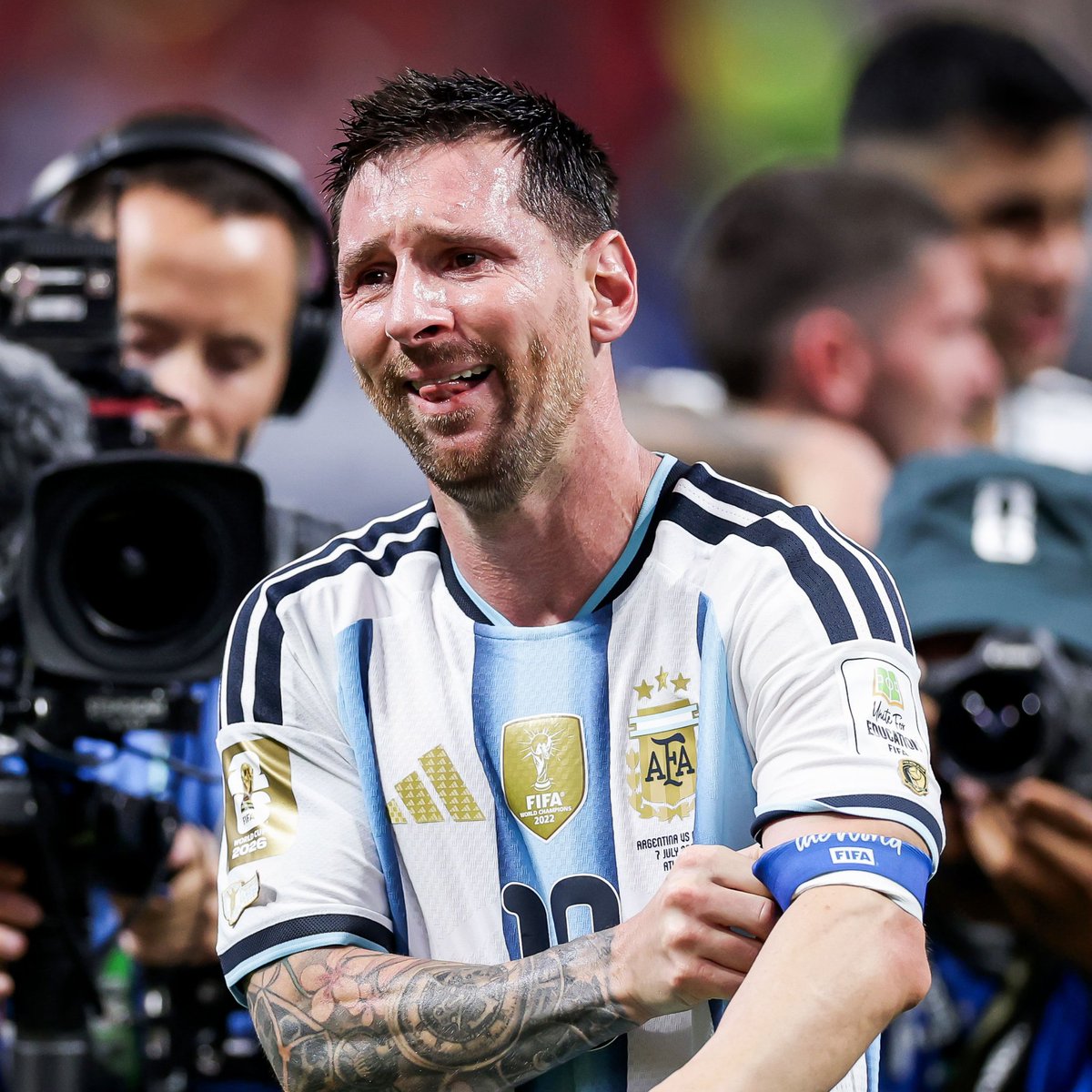goalsside's tweet photo. 🚨🚨| Lionel Messi has now scored in (9) consecutive world cup matches for Argentina. 🇦🇷🏆

⚽️ vs Australia 🇦🇺
⚽️ vs Netherlands 🇳🇱
⚽️ vs Croatia 🇭🇷
⚽️⚽️ vs France 🇫🇷
⚽️⚽️⚽️ vs Algeria 🇩🇿
⚽️⚽️ vs Austria 🇦🇹
⚽️ vs Jordan 🇯🇴
⚽️ vs Cape Verde 🇨🇻
⚽️ vs Egypt 🇪🇬 🆕 https://t.co/t6JxUgo3E1