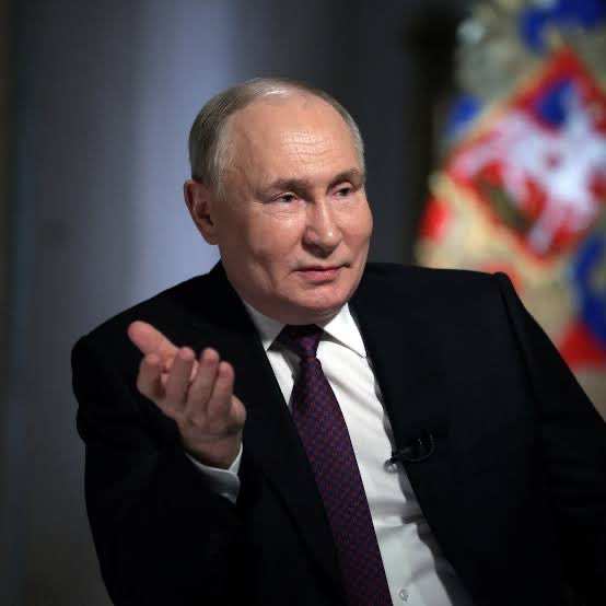 0TulsiGabbard2's tweet photo. If you had five minutes with President Vladimir Putin, what would you choose ?

    A) Conversation
    B) Handshake
    C) Photo
    D) Nothing https://t.co/Ou9e2HVdwT
