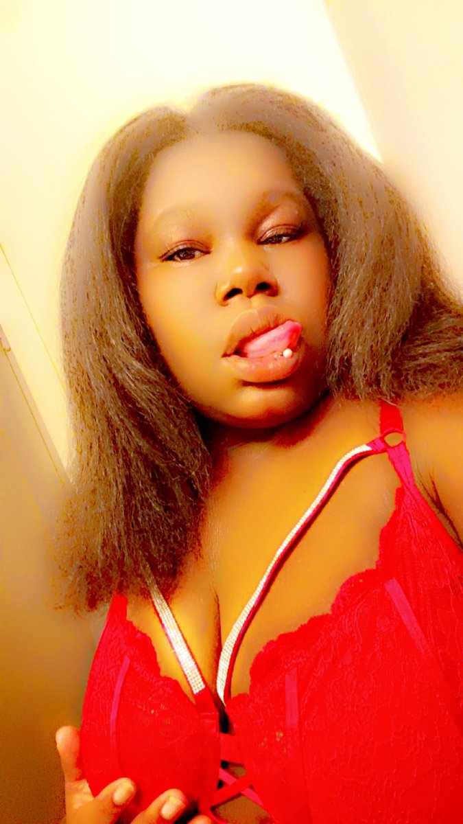 ChrissyGil1d's tweet photo. Feeling pretty today 🥰👅 https://t.co/Jq9EDvtZYL