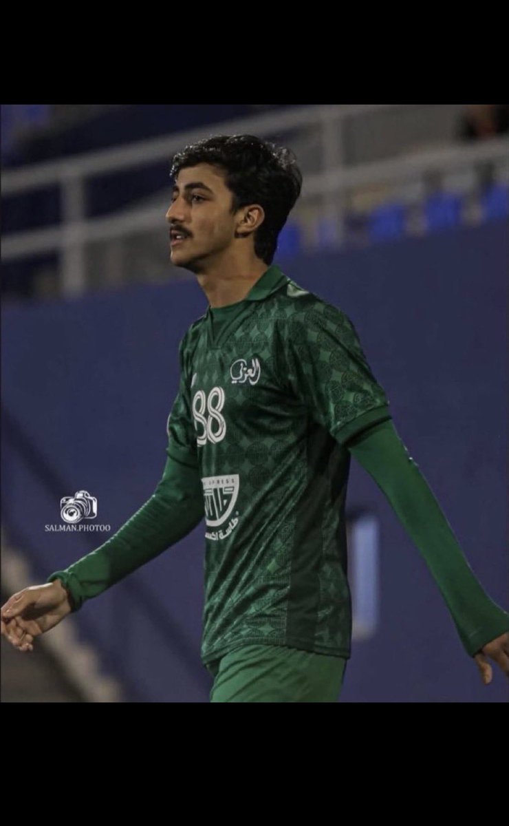 hfbloshi's tweet photo. لاعب موهبة .. 

سواء لعب بالعربي او صليبيخات او الكويت .. https://t.co/ozYkHpnEtZ