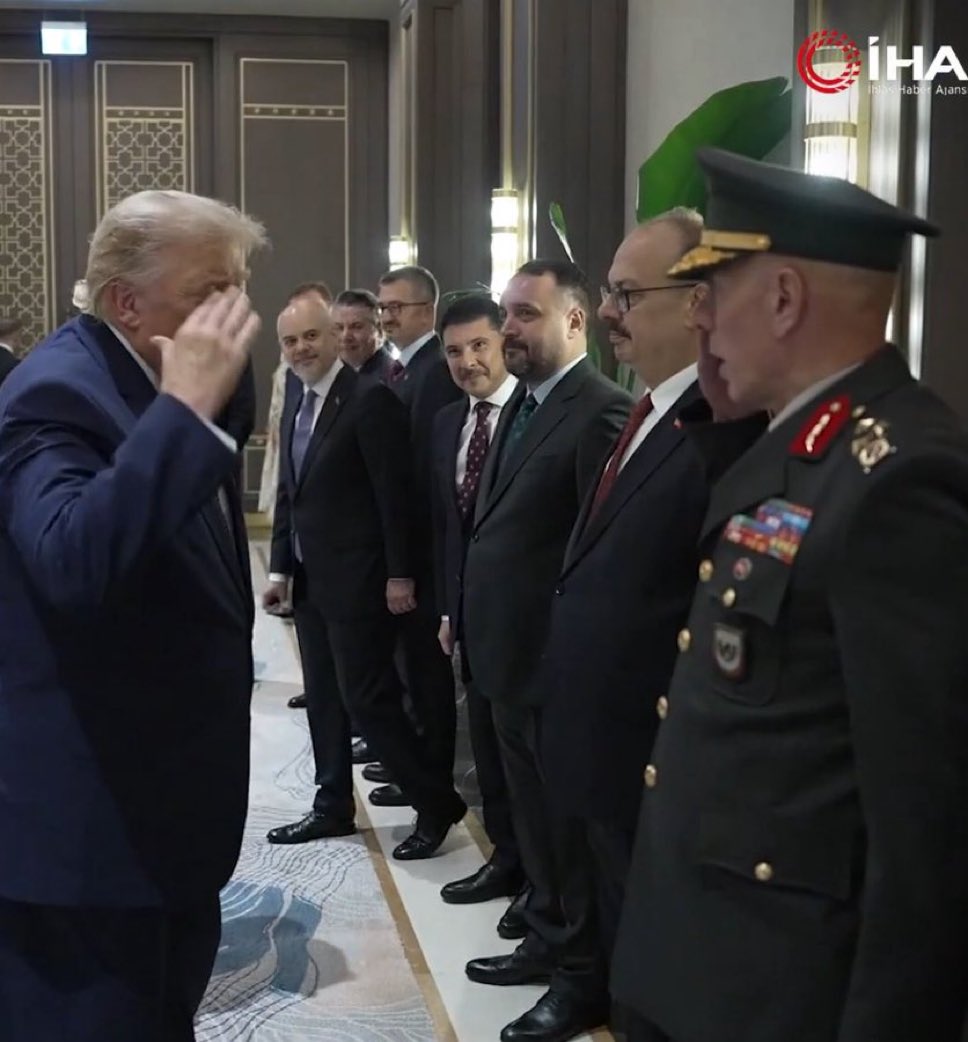 ylmzbny's tweet photo. Şapkasız selam verilmez be başkan https://t.co/OpqBInetj1