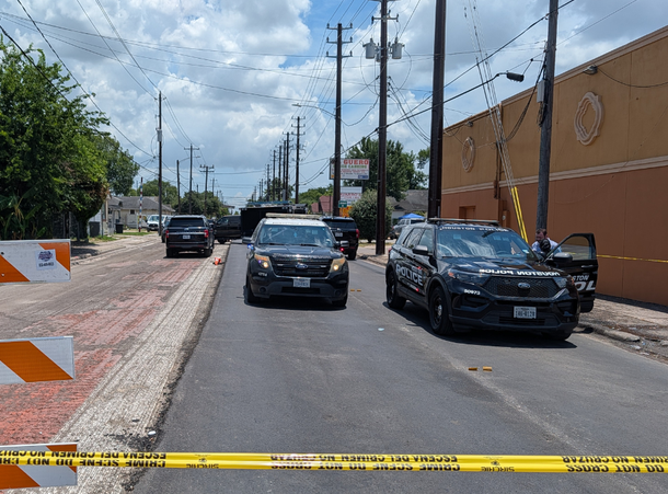 SaltyGoat17's tweet photo. This morning in Houston Texas, Lorenzo Salgado Araujo (a Mexican illegal alien), was pulled over but refused commands then tried to ram an ICE vehicle and run over an agent with his car.

Officers responded and the little POS is no longer with us

Anyone have any sympathy? https://t.co/xesFM9Mwkm