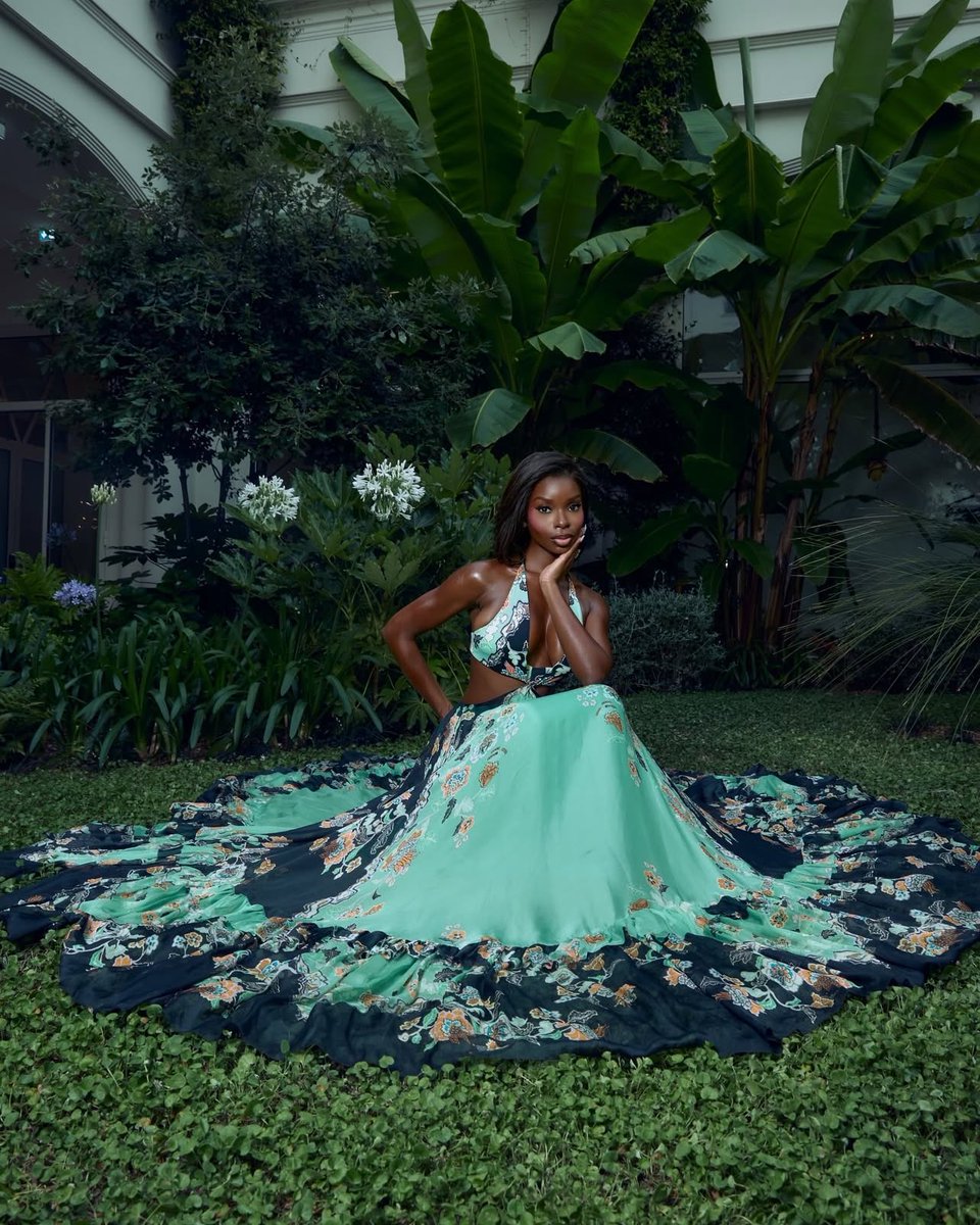 OlandriaDaily's tweet photo. Olandria is in full bloom while wearing @Roberto_Cavalli in Cannes recently! https://t.co/MBOZnAUkhO