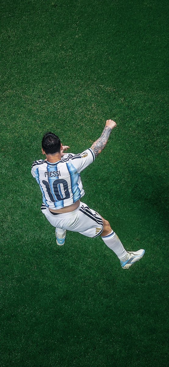 FutbolWPHQ's tweet photo. #Wallpapers 📱
 └📂 #FIFAWorldCup 🏆 
      └📂 Argentina 🇦🇷 
            └📂 Lionel Messi 🇦🇷 https://t.co/2hTZZuA8fG