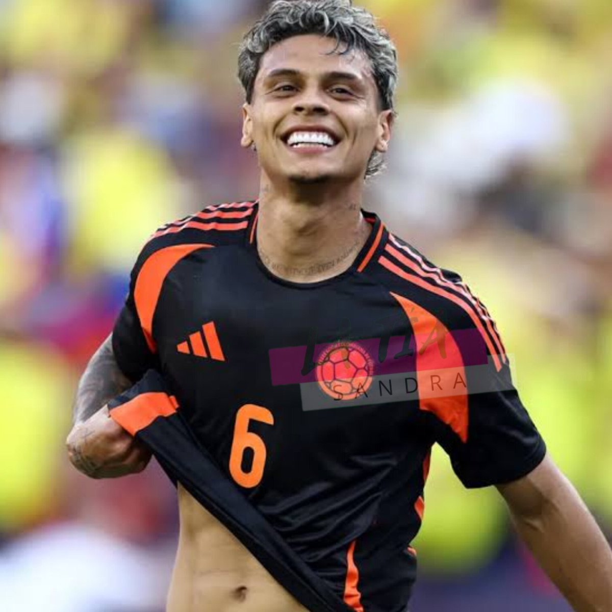 TuTiaSandra's tweet photo. RICHARD RÍOS es considerado actualmente como el jugador más guapo de LA SELECCIÓN COLOMBIA. 🇨🇴 https://t.co/RfhScuhJJV