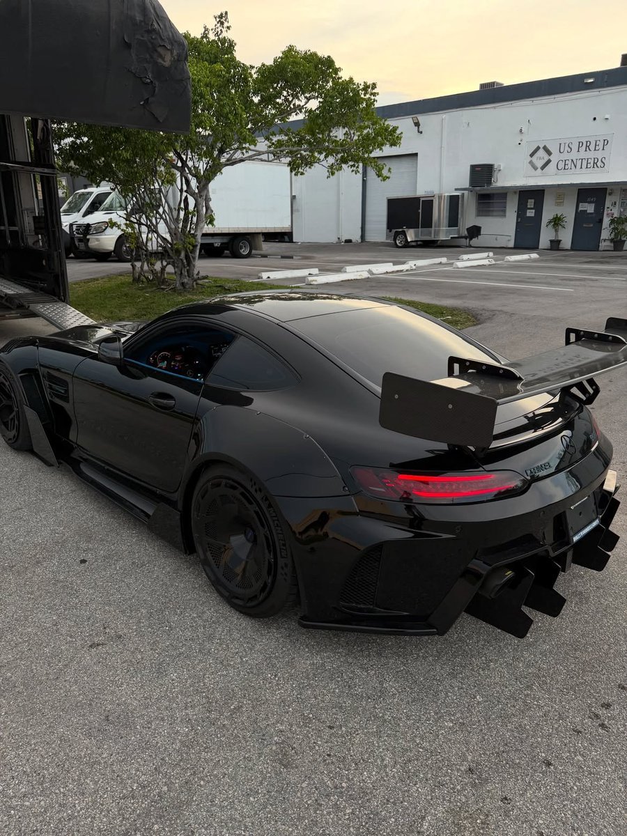 ZyroCar's tweet photo. Mercedes-AMG GT Black Series https://t.co/fqtk8Vlnzq