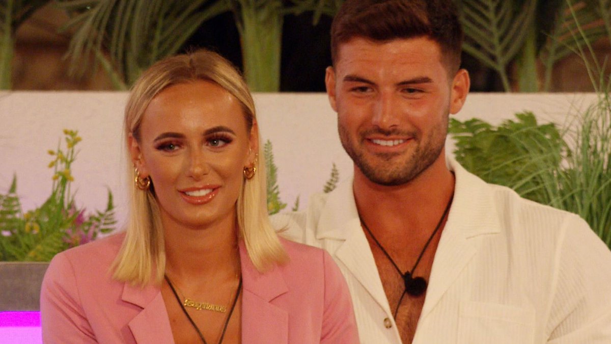 RPATZLEDGER's tweet photo. somehow this is all their fault. and yours for letting them win after casa. #loveislanduk https://t.co/jOax9cljzd