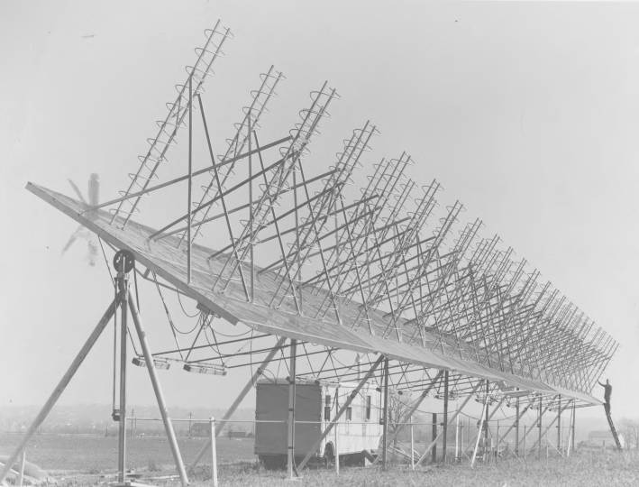 OhioState's tweet photo. Aliens 🤝 Ohio State.

With extraterrestrials back in the spotlight thanks to a new Spielberg film and Muse album, here's a fun Buckeye fact: an Ohio State astronomer discovered the famous "Wow! signal." It's still the strongest candidate for an alien radio transmission ever detected. 🛸 https://t.co/NxrdD5vnRM
