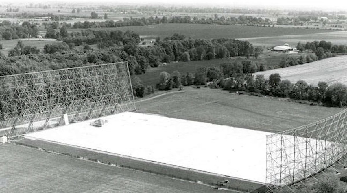 OhioState's tweet photo. Aliens 🤝 Ohio State.

With extraterrestrials back in the spotlight thanks to a new Spielberg film and Muse album, here's a fun Buckeye fact: an Ohio State astronomer discovered the famous "Wow! signal." It's still the strongest candidate for an alien radio transmission ever detected. 🛸 https://t.co/NxrdD5vnRM