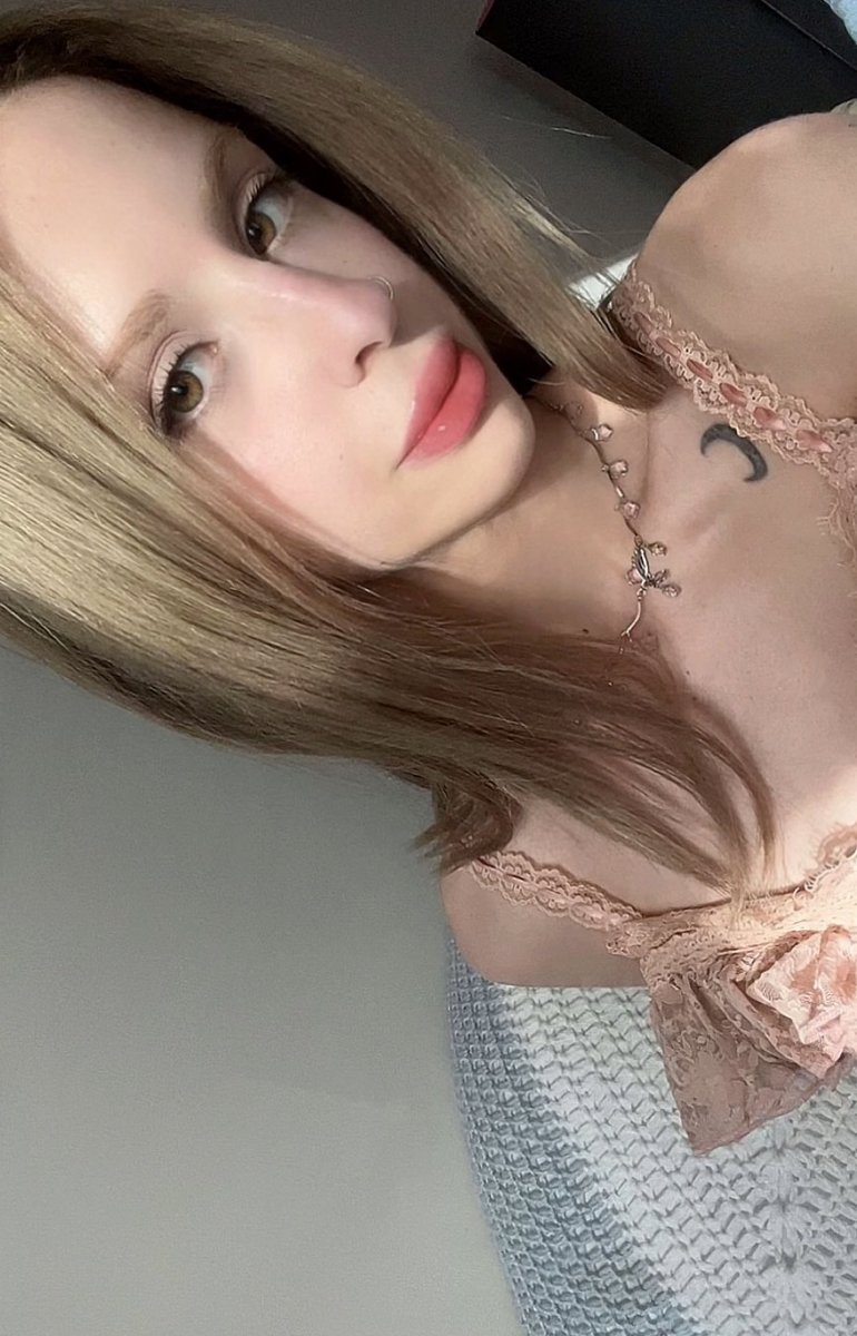 beyzztarot's tweet photo. Burç tahmini isterim💅 https://t.co/kI2quiZi9Y