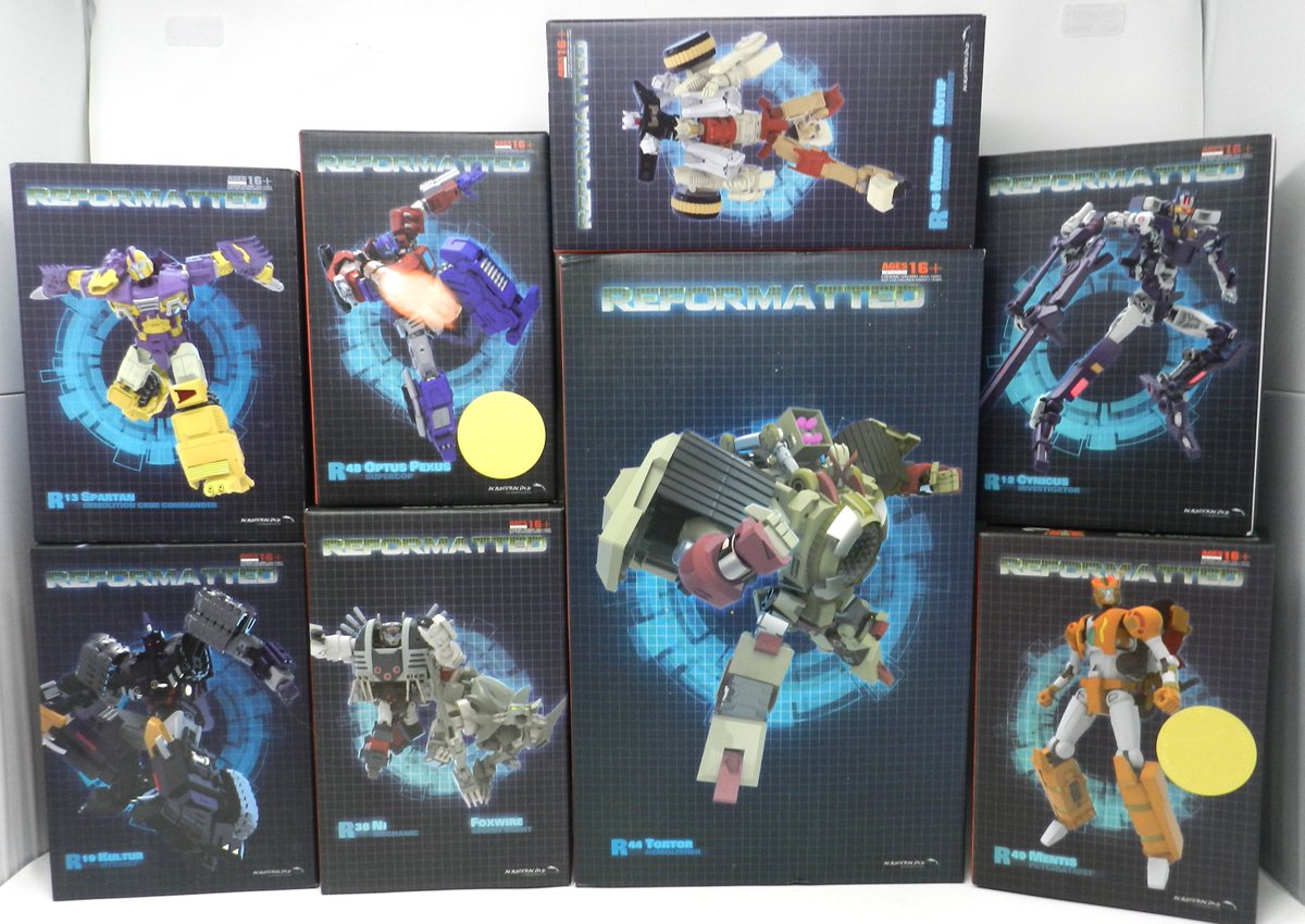 ChromeTyranno's tweet photo. Downsizing the collection a bit so I've got some stuff I'm looking to sell. 

US buyers only.  Just DM me if you're interested in anything and we can work out pricing from there. 

Can also do a pickup option for anyone attending Botcon this weekend. https://t.co/BrcqI7kXym