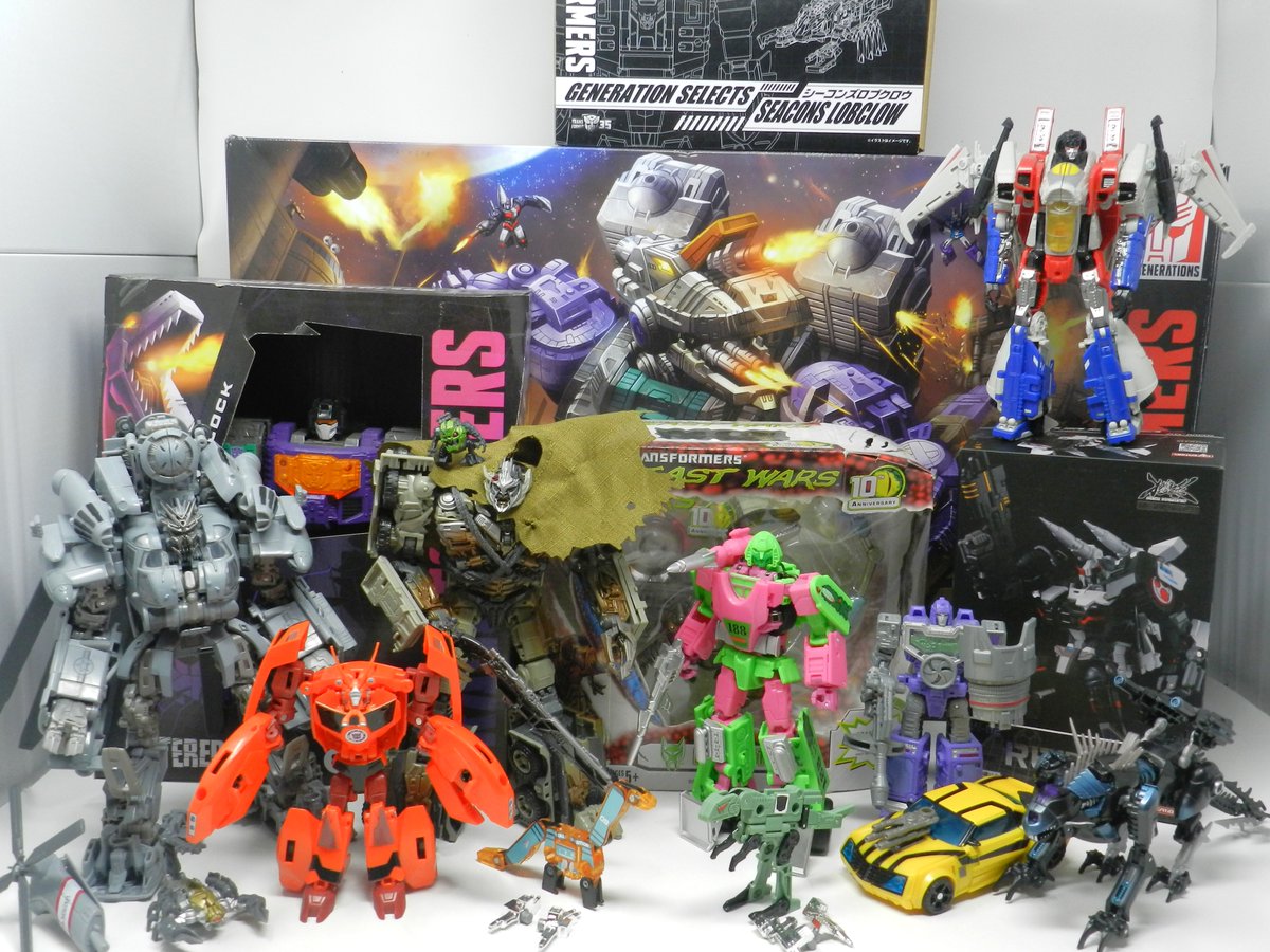 ChromeTyranno's tweet photo. Downsizing the collection a bit so I've got some stuff I'm looking to sell. 

US buyers only.  Just DM me if you're interested in anything and we can work out pricing from there. 

Can also do a pickup option for anyone attending Botcon this weekend. https://t.co/BrcqI7kXym