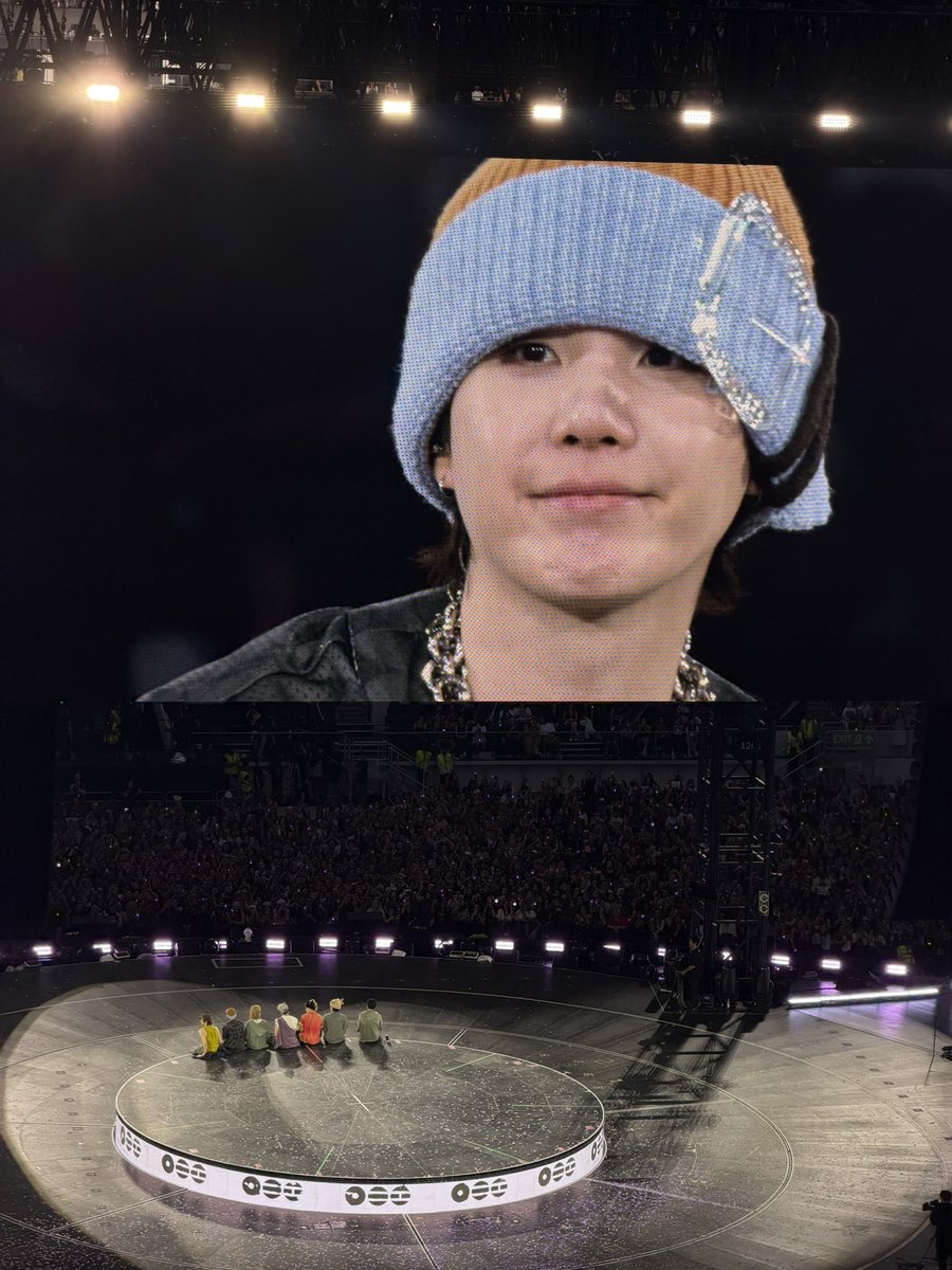 DataAgustD's tweet photo. YOONGI’S :] ON THE BIG SCREEN HE'S SO ADORABLE 😭 https://t.co/RYPGyrAy7F