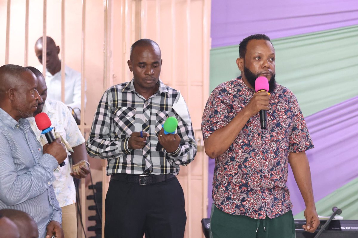 Dhee001_'s tweet photo. Honored to accompany Speaker Hon. @AharubKhatri alongside Kongowea MCA Hon. Samuel Mwaura, Nom. MCA Hon. Solomon Ngugi &amp; other leaders, as we joined the congregation at PEFA Cathedral Kongowea for a fundraising drive in memory of the late Bishop David Mwakesi Mkala. 

#DeltaOne https://t.co/dL7pxKNPHW