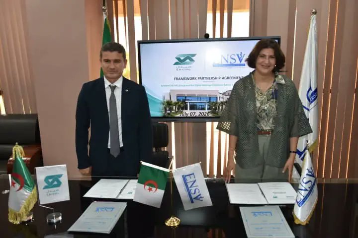 Algerie_aps's tweet photo. Le Groupe #Saidal renforce son partenariat avec les établissements universitaires pour soutenir la recherche scientifique et l'innovation

🔗https://t.co/UDJdBvhN0S https://t.co/U1v8jBLIYq